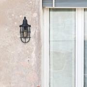 Westinghouse Crestview udendørs væglampe, bur