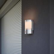 Cerno udendørs væglampe med bevægelsessensor, stål