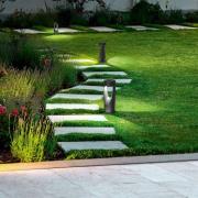 LED-sokkellampe Teo, 30 cm høj, sort, metal, IP65