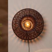 GOOD & MOJO væglampe Arizona, rød, Ø 50 cm, bambus, stik