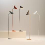 Vibia LED-gulvlampe I.Cono, rødbrun, højde 127 cm, 2.700 K