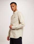 Lyle & Scott Regular Fit Light Weight Oxford Shirt Ensfarvede skjorter...