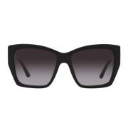 Unikke firkantede solbriller med sort stel og gråtonede linser
