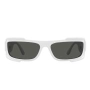 Rektangulære solbriller med mørkegrå linse og hvidt stel