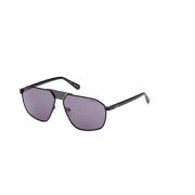 Skinnende sorte solbriller med violette linser