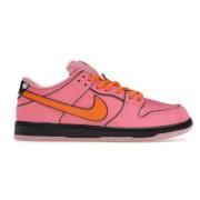 NIKE SB DUNK LOW THE POWERPUFF GIRLS BLOSSOM