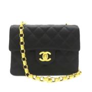 Pre-owned Satin chanel-tasker