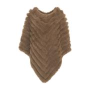 Faux Fur Poncho med Broche