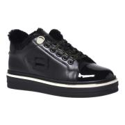 Trainers in black leather and patent leather