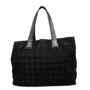 Pre-owned nylon chanel-tasker