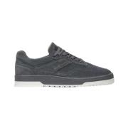 Suede Dark Grey Ace Sneakers