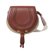 Brun Marcie Saddle Taske