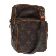 Pre-owned Canvas louis-vuitton-tasker