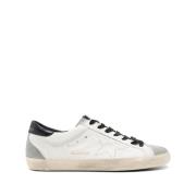 Beige Lace-Up Sneaker med Perforeret Logo