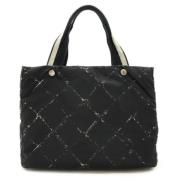 Pre-owned nylon chanel-tasker