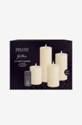 DeluxeHomeart - LED Giftbox Pillar Candle 4 stk + fjernbetjening - Hvi...
