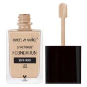 Wet n Wild Photo Focus Matte Foundation Soft Ivory 30ml