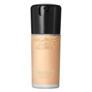 Mac Cosmetics Studio Radiance Serum-Powered Foundation NC18 30 ml