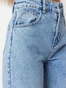 Trendyol Jeans  lyseblå