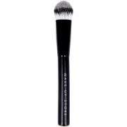 Make Up Store Brush Contouring #405