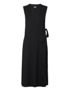 Sleeveless Wrap Dress Papu Black