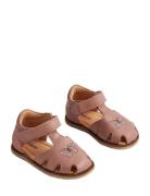 Sandal Closed Toe Lowe Wheat Pink