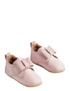 Indoor Shoe Bow Wheat Pink