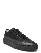 Karma Low U Suede Sneaky Steve Black