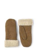 Sheepskin Hestra Brown