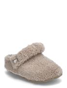 Classic Cozzzy Slipper T Crocs Beige