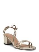 Emberlyn_San50_Lmn BOSS Gold