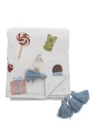 Sweets Throw Bloomingville White