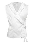 Dorita Andiata White