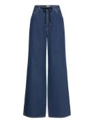 Nanny Baum Und Pferdgarten Blue