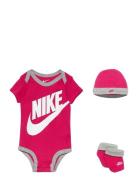 C1-Bodysuit+Hat+Bootie Nike Pink