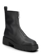 Chunky Front Zip Boot Calvin Klein Black