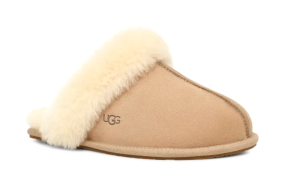 UGG Women's Scuffette II       Sand