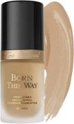 Too Faced Born This Way Foundation 30 ml - Flydende hos Magasin