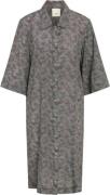 Heartmade Vatura Dress HM Kvinde Arctic Midi Kjoler Str 38 - hos Magas...