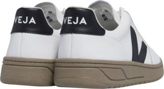 Veja V12 Kvinde Extra-white_Black_Dune Sneakers Str 37 - hos Magasin