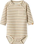 Lil' Atelier Nbmtadeo LS Body LIL Str 56 - Turtledove/petrified Oak La...