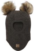 Mikk-Line Wool Fullface w. Pom Pom 86/92Y - Elefanthuer Uld hos Magasi...