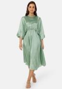 Bubbleroom Occasion Khrista Satin Dress Green 4XL