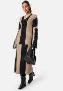 BUBBLEROOM V-neck Knitted Midi Dress Beige/Black M