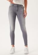 ONLY Onlblush Mid Skin Ank Rw Dnm  Medium Grey Denim S/30