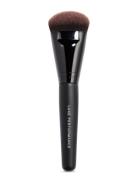 Brushes & Tools Luxe Performance Brush New Ansigtsbørste Makeup Nude B...