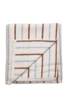 Raita Towel - 100X150 Cm Home Textiles Bathroom Textiles Towels Multi/...