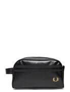 Coated Polyester Wash Bag Toilettaske Black Fred Perry