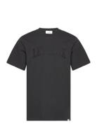 Script T-Shirt Tops T-Kortærmet Skjorte Black Les Deux