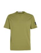 Badge Regular Tee Tops T-Kortærmet Skjorte Khaki Green Calvin Klein Je...
